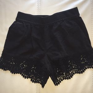 3 for 20$💥 black H&M lace short